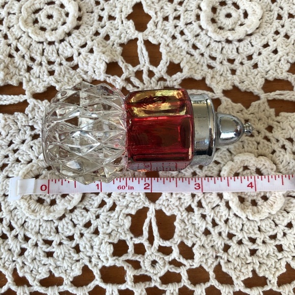 Diamond Point Ruby Indiana Glass Salt & Pepper Set - Picture 5 of 9